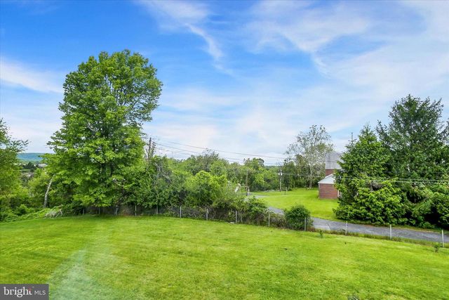 429 N SCENIC RD, Harrisburg, PA 17109