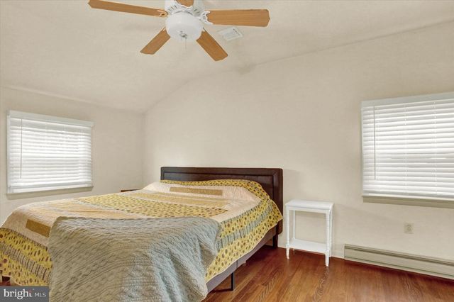 429 N SCENIC RD, Harrisburg, PA 17109