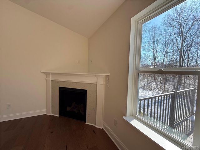 1089 Camellia Circle 31, Marion Township, MI 48843