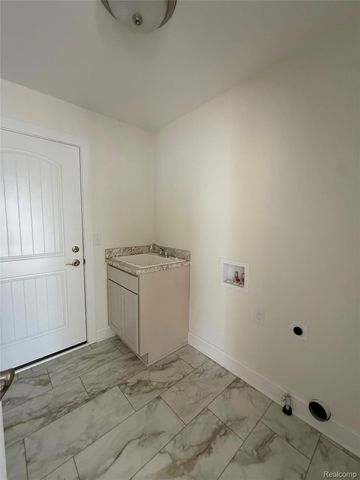 1089 Camellia Circle 31, Marion Township, MI 48843