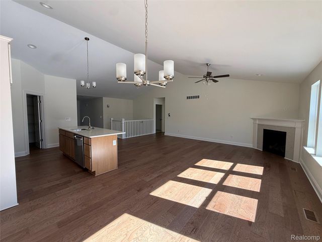 1089 Camellia Circle 31, Marion Township, MI 48843