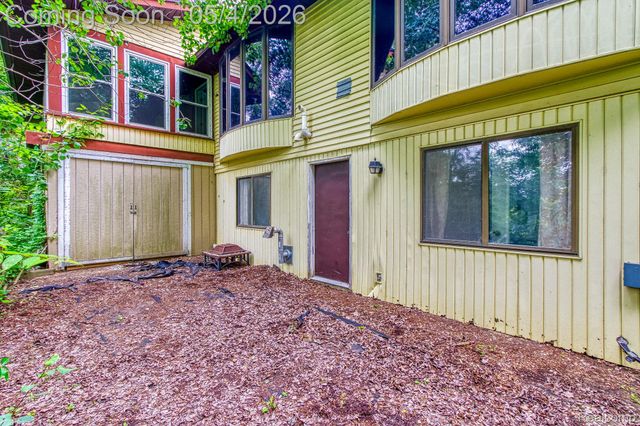 12012 BELLE RIVER Road, Riley Township, MI 48041