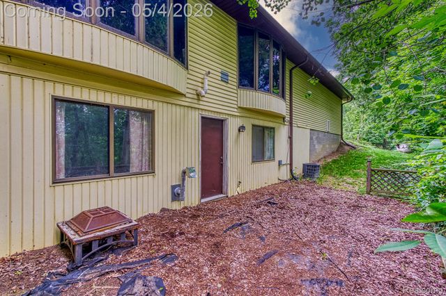 12012 BELLE RIVER Road, Riley Township, MI 48041