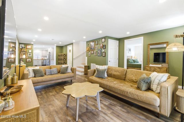 406 N B Street, Bridgeton, NC 28519