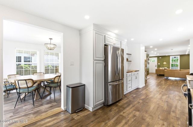 406 N B Street, Bridgeton, NC 28519