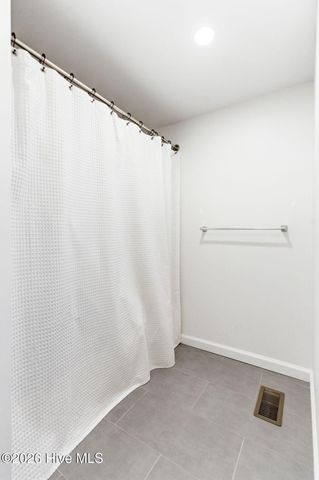 406 N B Street, Bridgeton, NC 28519