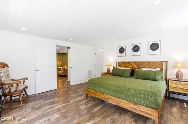 406 N B Street, Bridgeton, NC 28519