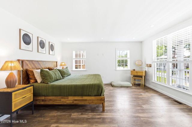 406 N B Street, Bridgeton, NC 28519