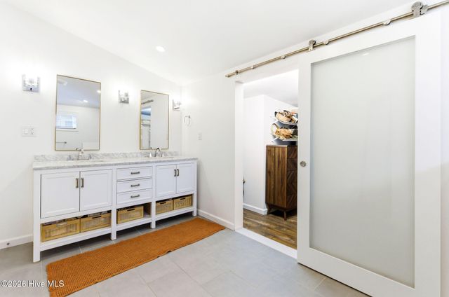 406 N B Street, Bridgeton, NC 28519