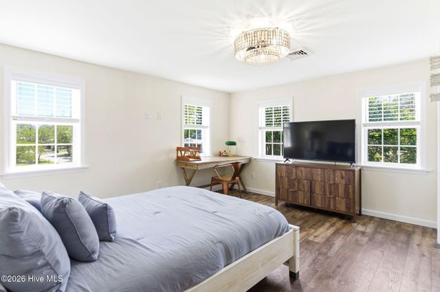 406 N B Street, Bridgeton, NC 28519