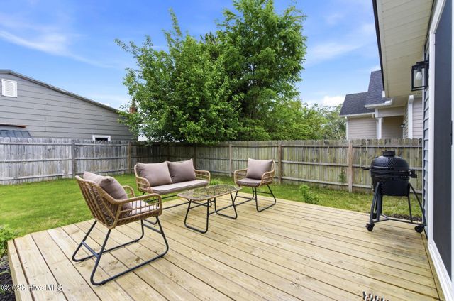 406 N B Street, Bridgeton, NC 28519