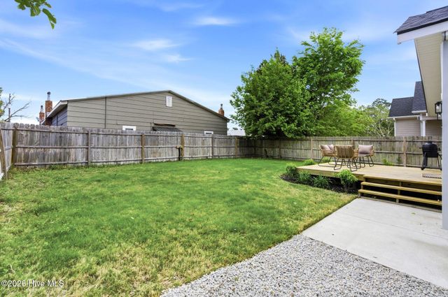 406 N B Street, Bridgeton, NC 28519