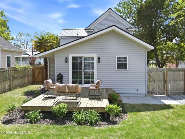 406 N B Street, Bridgeton, NC 28519