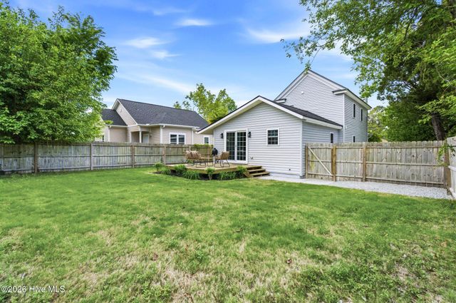 406 N B Street, Bridgeton, NC 28519