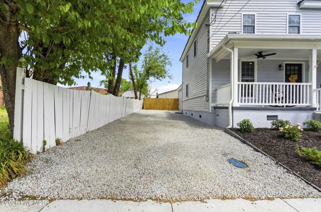 406 N B Street, Bridgeton, NC 28519