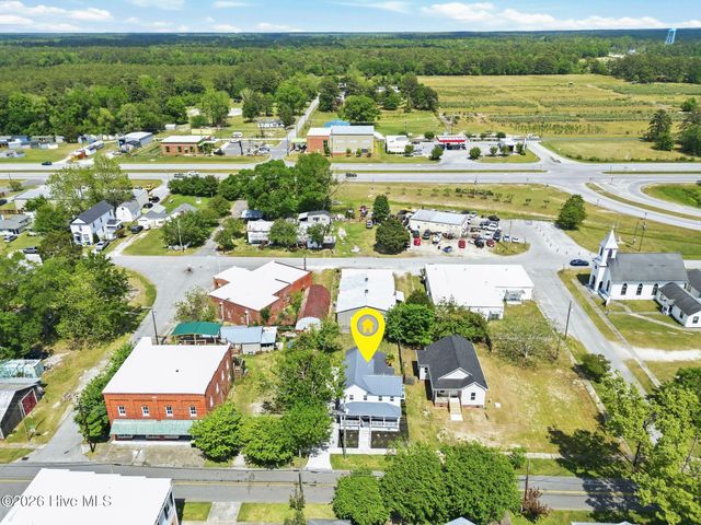 406 N B Street, Bridgeton, NC 28519