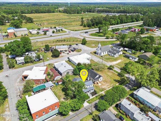 406 N B Street, Bridgeton, NC 28519