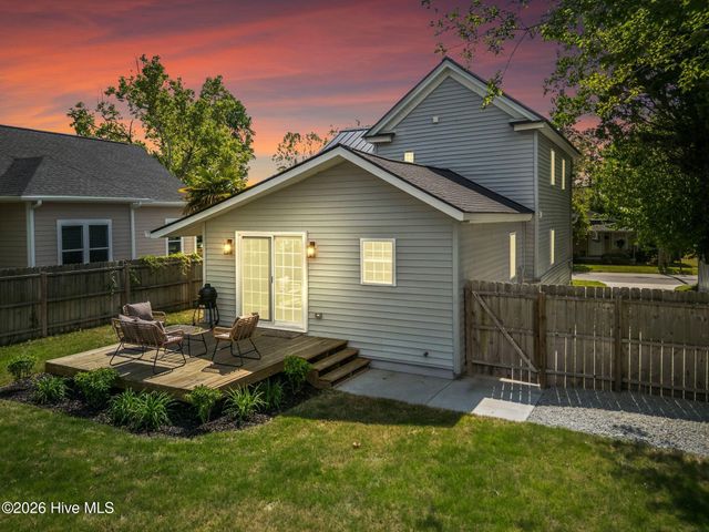 406 N B Street, Bridgeton, NC 28519