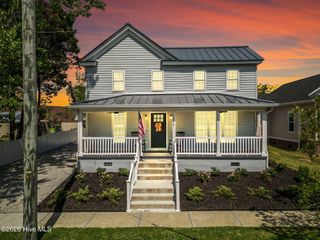 406 N B Street, Bridgeton, NC 28519