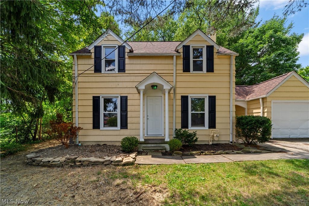 6444 Wilson Mills Road, Mayfield Village, OH 44143