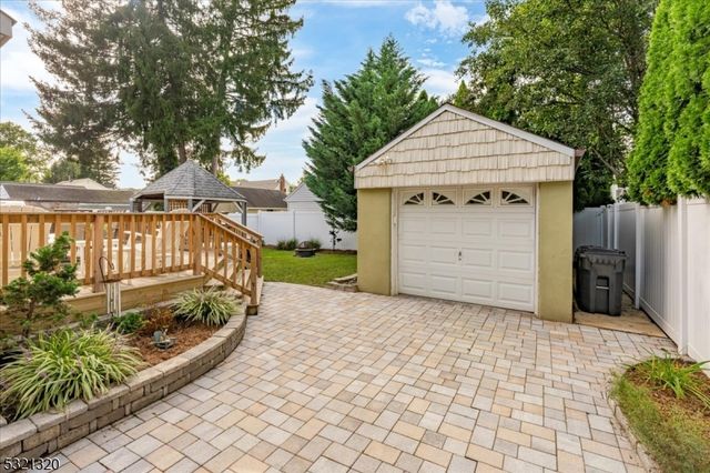 2015 Mountain Ave, Scotch Plains Twp., NJ 07076