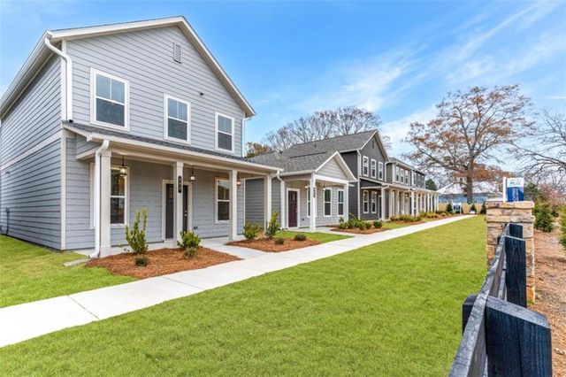320 Dempsey Drive, Fayetteville, GA 30214