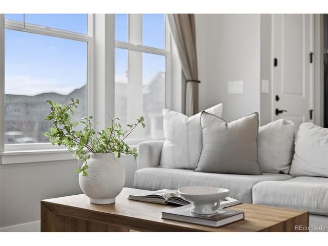 6258 N Florence Way, Denver, CO 80238