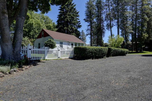 704 W 6th St, Medical Lake, WA 99022