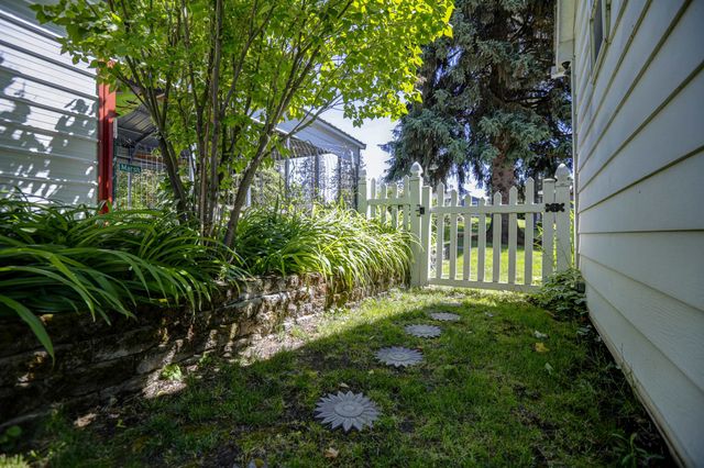 704 W 6th St, Medical Lake, WA 99022