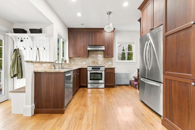 36 Renwick, Wakefield, MA 01880