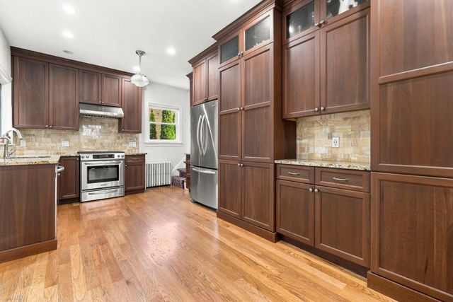36 Renwick, Wakefield, MA 01880