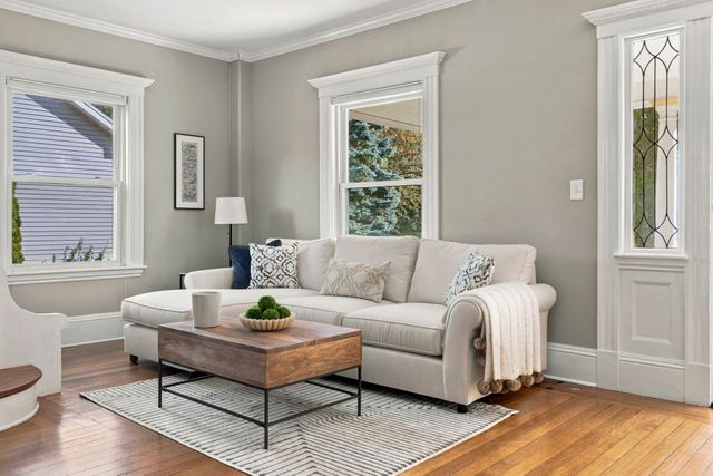 36 Renwick, Wakefield, MA 01880