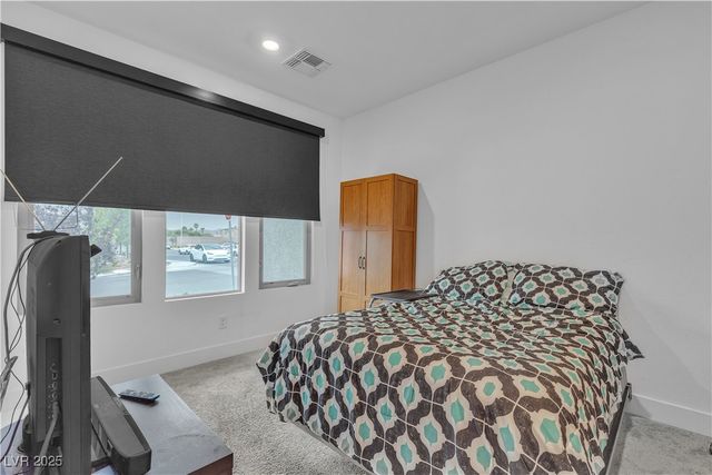 7094 Bold Rock Avenue, Las Vegas, NV 89113