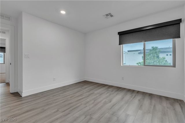 7094 Bold Rock Avenue, Las Vegas, NV 89113