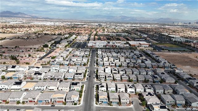 7094 Bold Rock Avenue, Las Vegas, NV 89113
