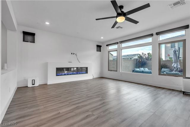 7094 Bold Rock Avenue, Las Vegas, NV 89113