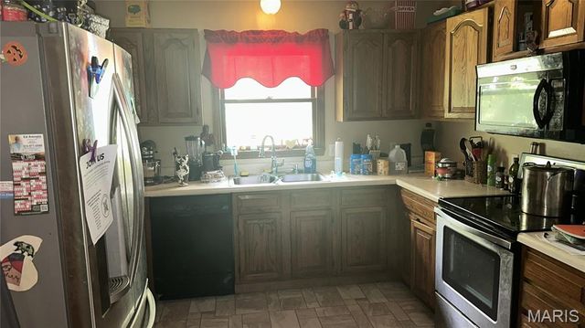 10610 Stroup Road, Festus, MO 63028