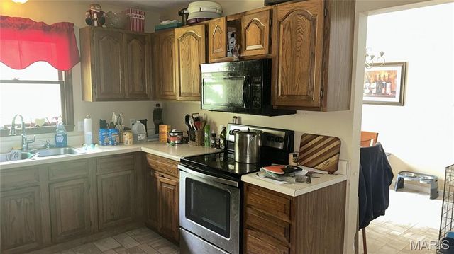 10610 Stroup Road, Festus, MO 63028