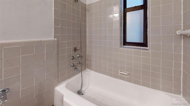 123-35 82ND Road 3Q, Kew Gardens, NY 11415