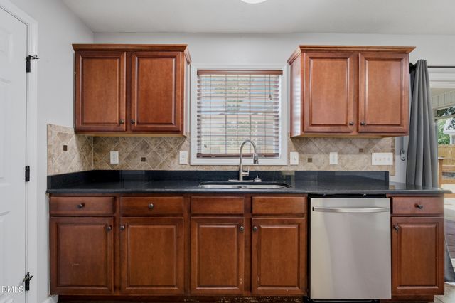190 Asheford Way, Cameron, NC 28326