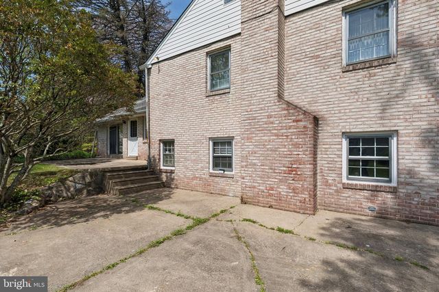 7 ARTHUR CT, Wallingford, PA 19086