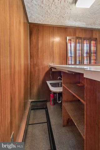 7 ARTHUR CT, Wallingford, PA 19086