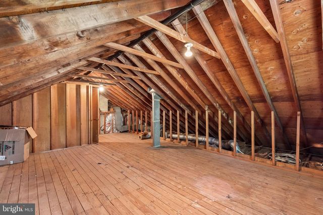7 ARTHUR CT, Wallingford, PA 19086