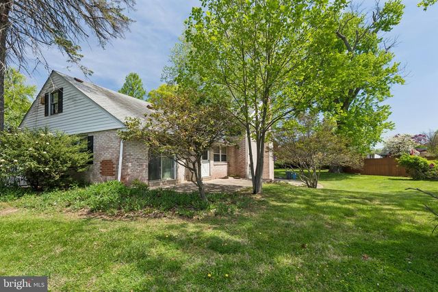 7 ARTHUR CT, Wallingford, PA 19086