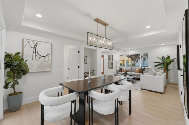 401 Carroll Street, Sunnyvale, CA 94086
