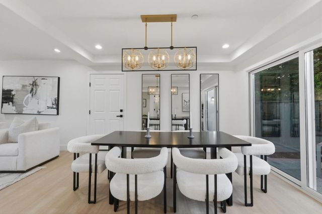 401 Carroll Street, Sunnyvale, CA 94086