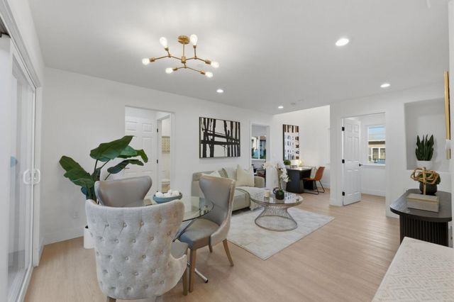 401 Carroll Street, Sunnyvale, CA 94086