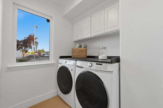 401 Carroll Street, Sunnyvale, CA 94086