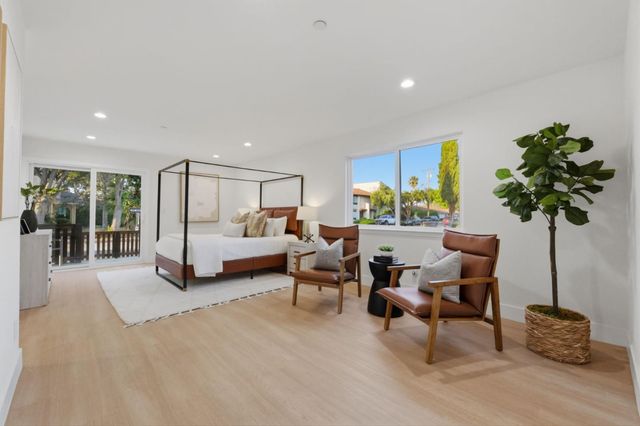401 Carroll Street, Sunnyvale, CA 94086