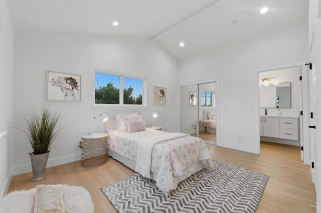 401 Carroll Street, Sunnyvale, CA 94086